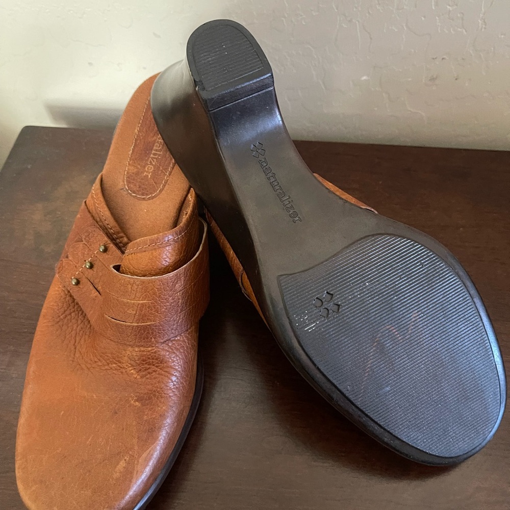 Naturalizer Brown Leather Mules